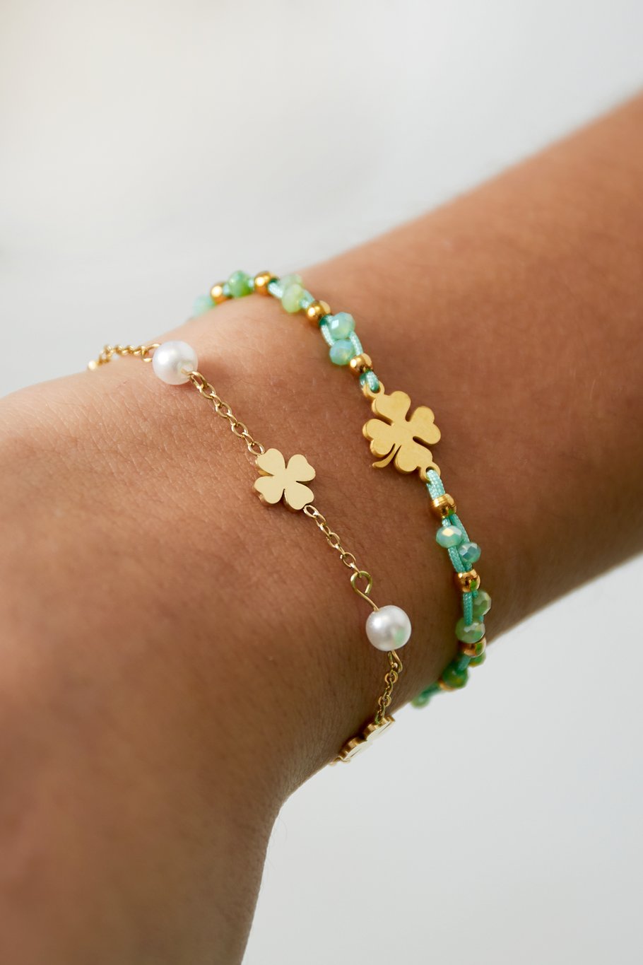bracelet pearl and clover Picture2