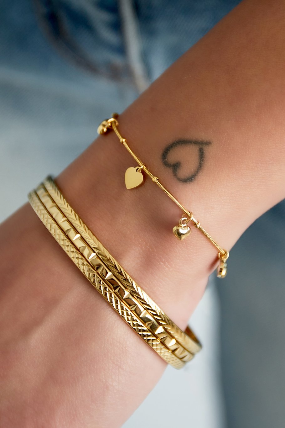 Shiny bangle Picture2
