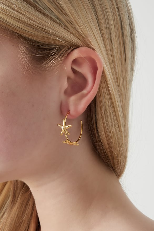 Pendientes de aro con estrellas