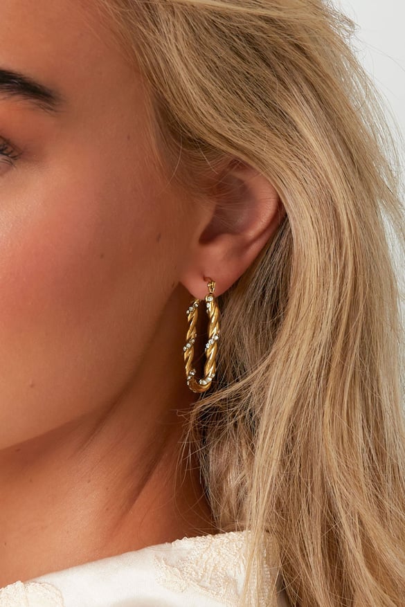 Boucles d&#39;oreilles créoles torsadées scintillantes