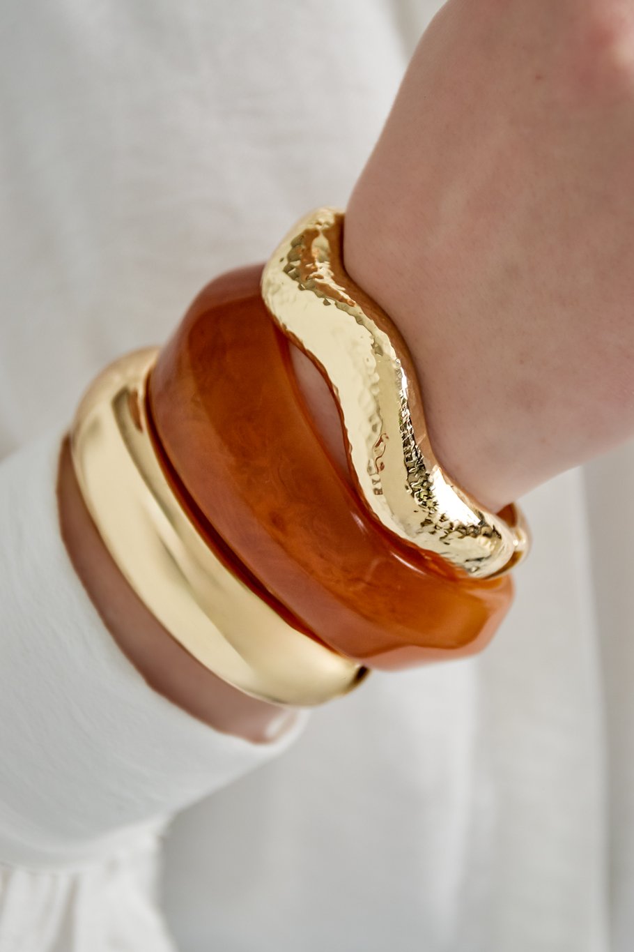 Wavy bangle Picture2