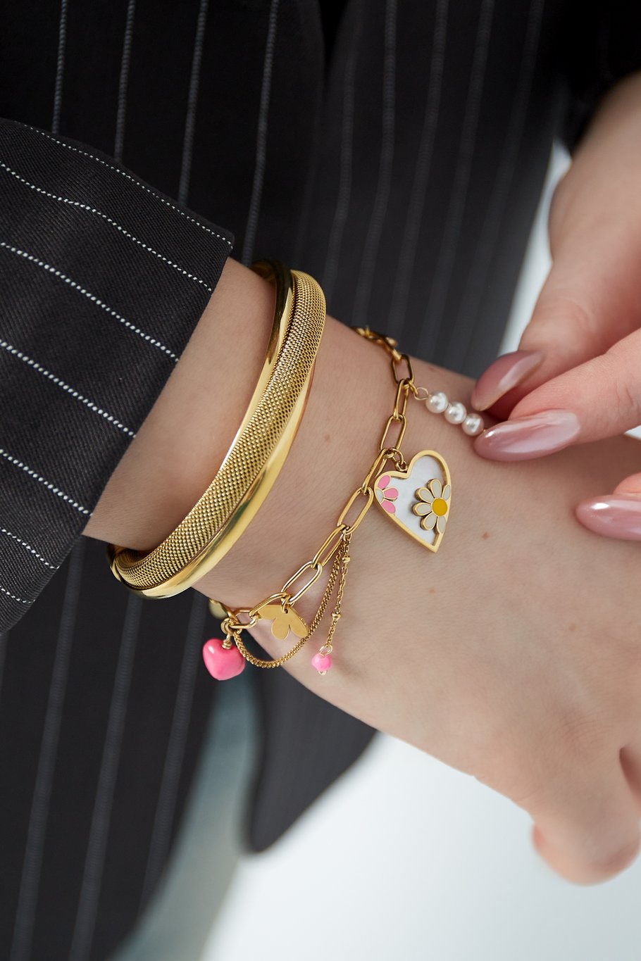 blossom dreams bracelet Picture2