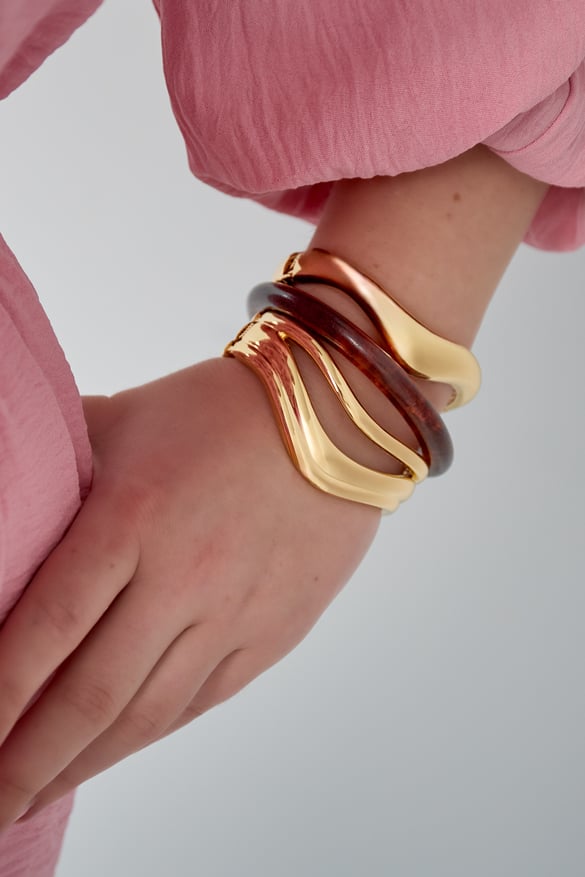 Square bangle