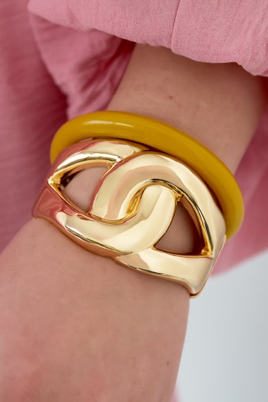 Bold knot bangle h5 Picture2