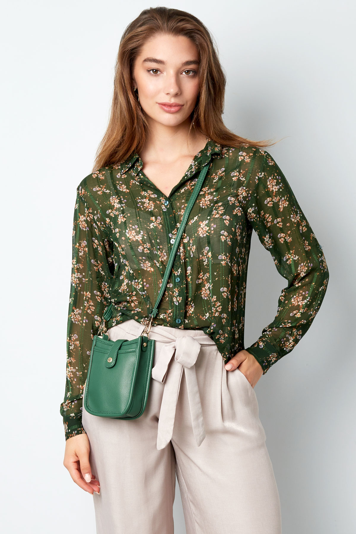 City bag with button brown