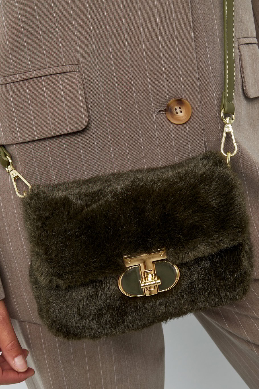 Kuschelige Clutch - braun h5Bild3