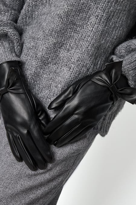 Bowtiful gloves - black