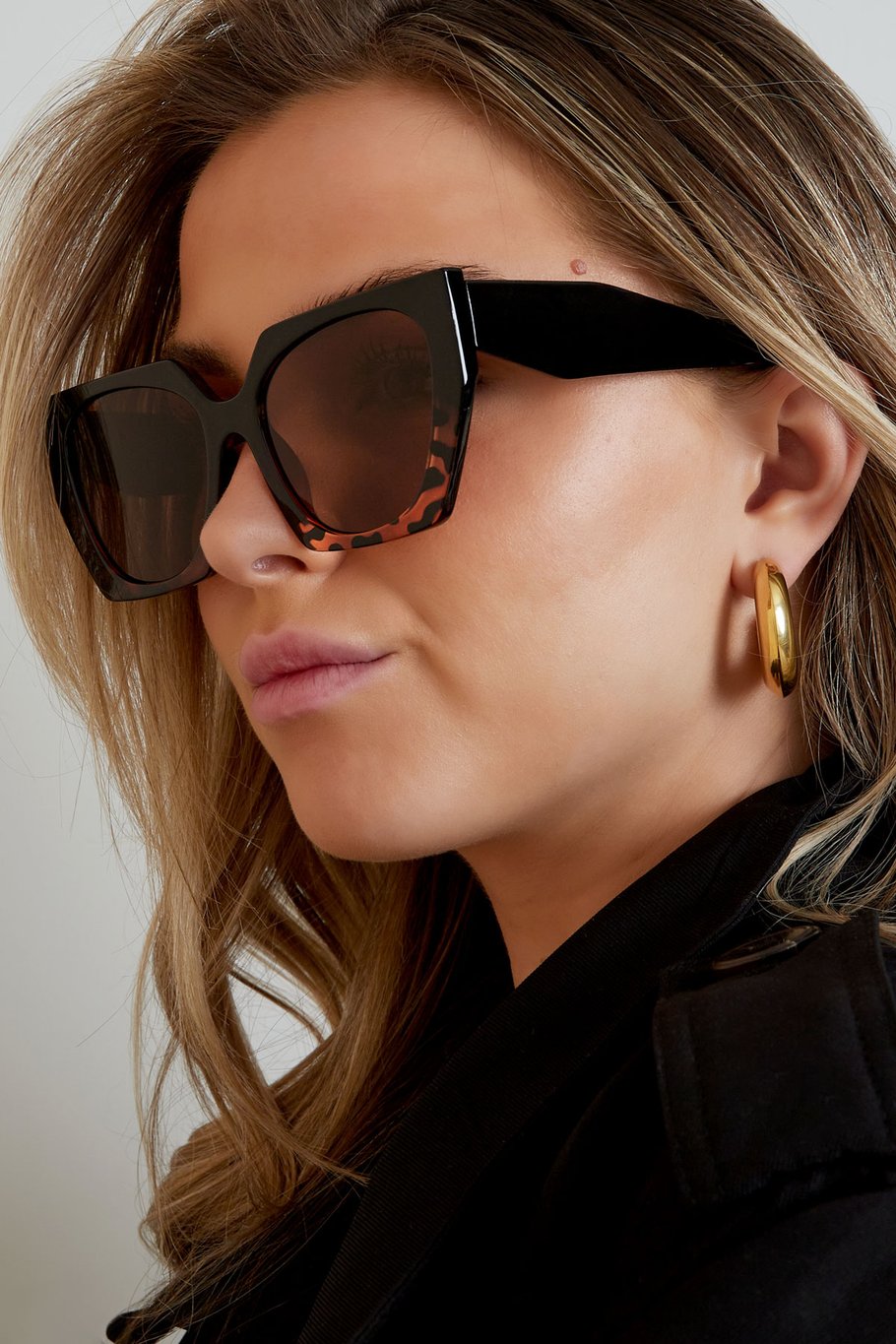 Trendige eckige Sonnenbrille - schwarz Bild3