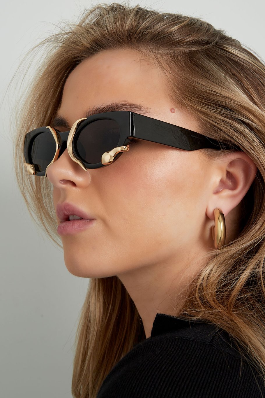 Schlangen-Sonnenbrille – schwarz Bild3