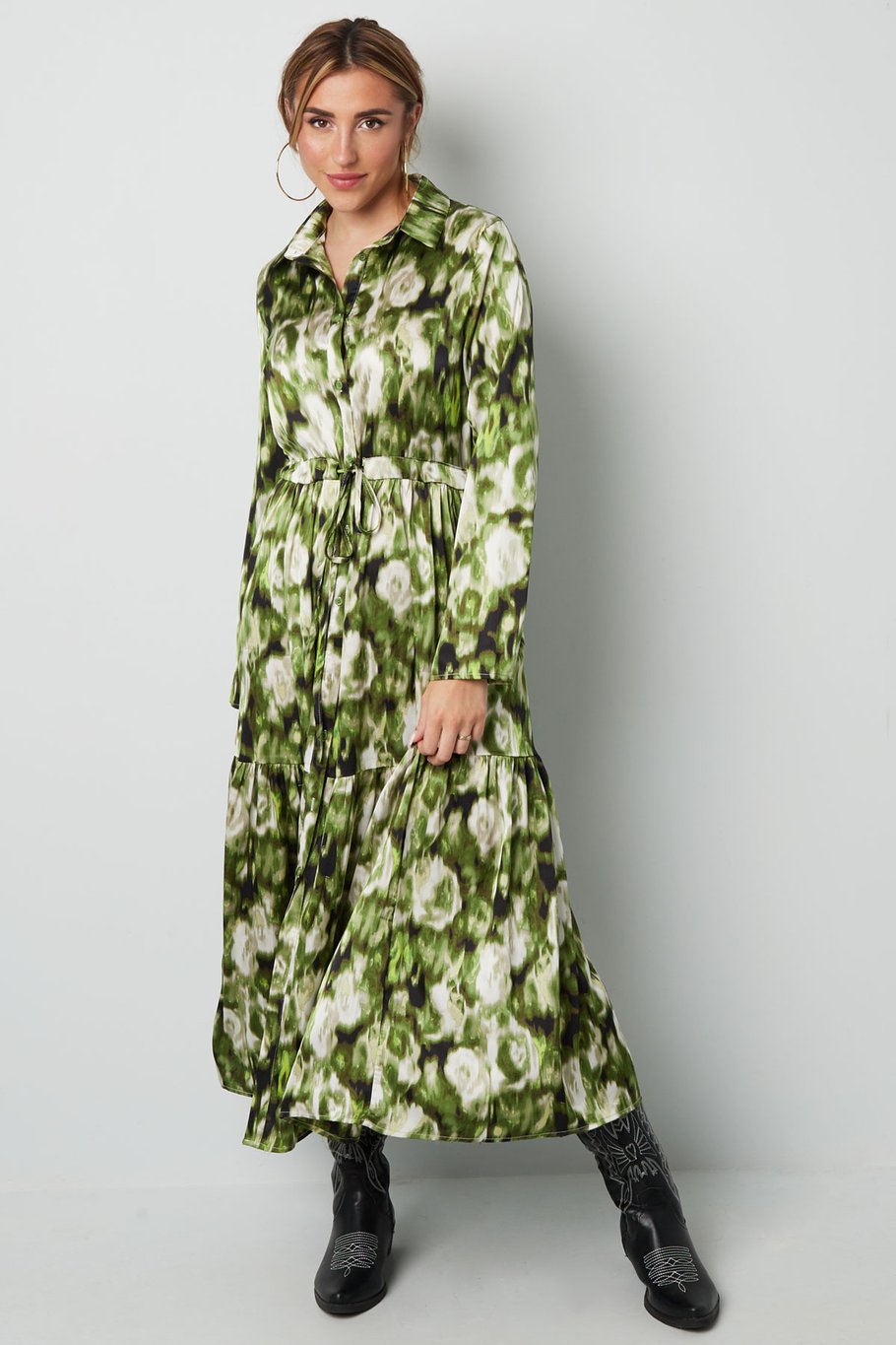Maxikleid mit Blumendruck in Grün Bild2