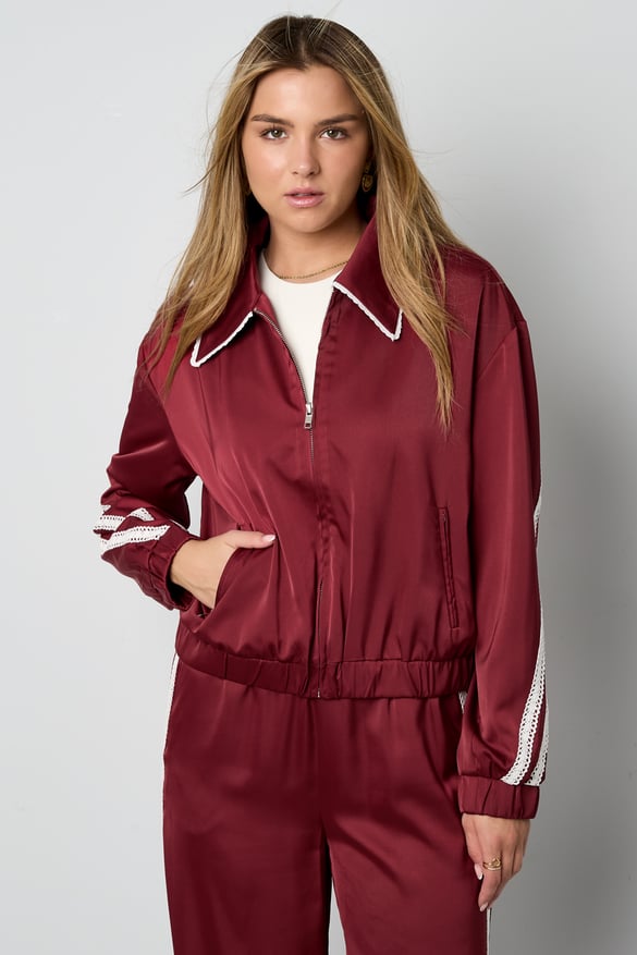 Sportliche Jacke in Satinoptik