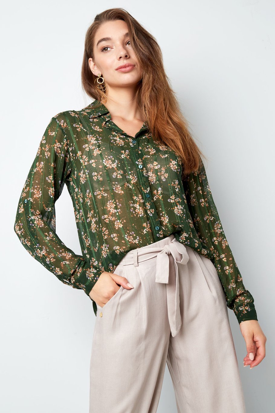 Bluse mit Blumendruck in Grün Bild5