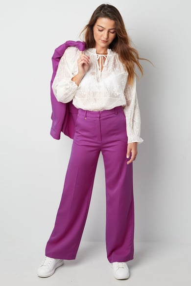 Bluse mit V-Ausschnitt, bestickt, cremefarben h5 Bild4