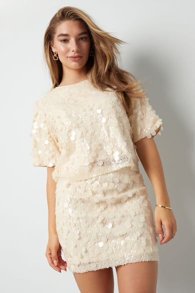 Falda imprescindible para fiestas: blanca h5 Imagen9