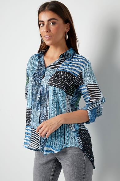 Bluse über dem Oberteil mit rosa Aufdruck h5 Bild3