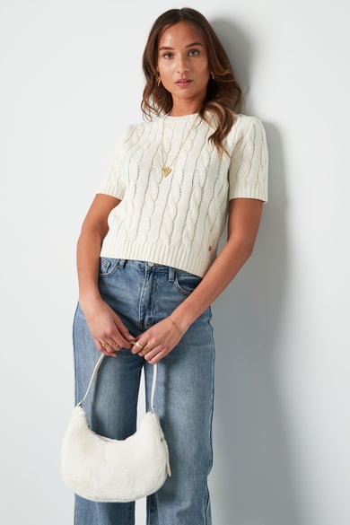 Klassischer Strickpullover mit Zopfmuster und kurzen Ärmeln Small/Medium – gebrochenes Weiß h5 Bild6