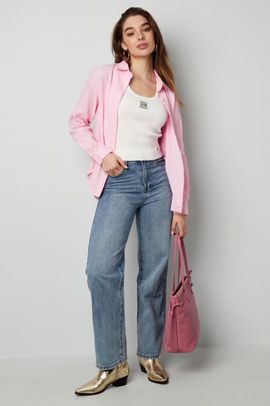 Love Top mit klassischem Ausschnitt klein – weiß h5 Bild8