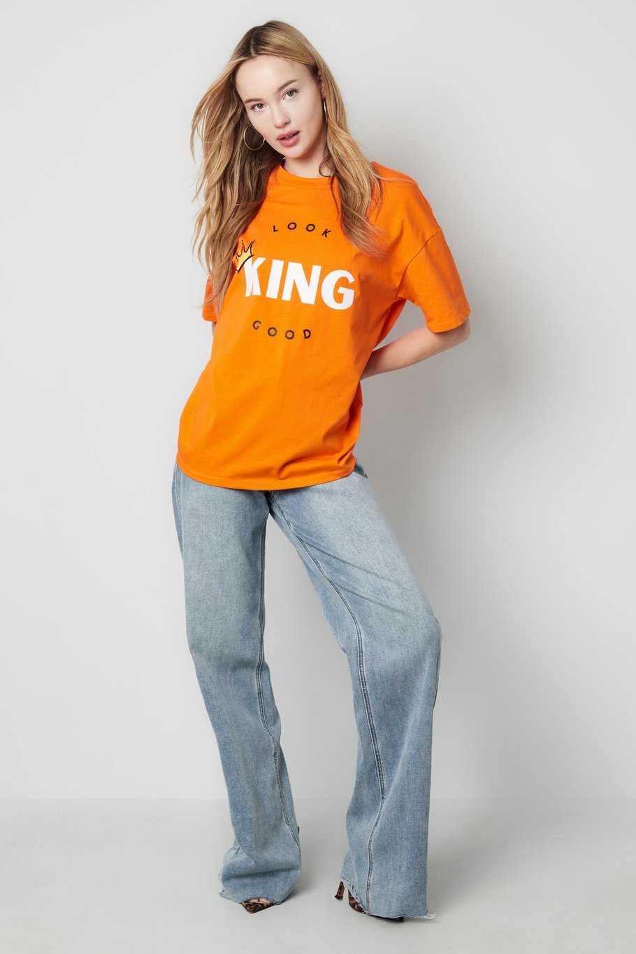 T-Shirt „Looking Good“ – Orange Bild3