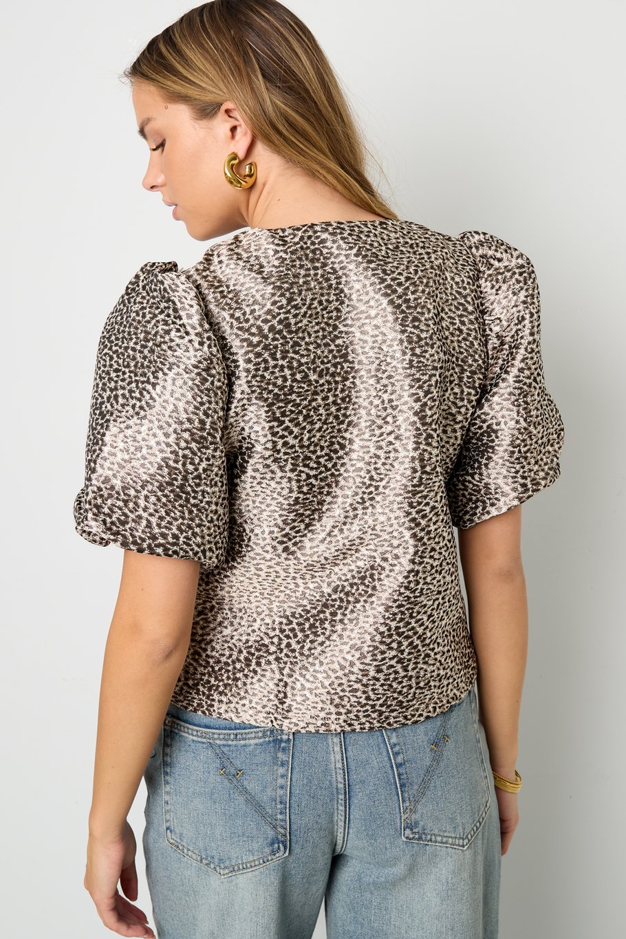 Puff Sleeve Statement Top Picture7