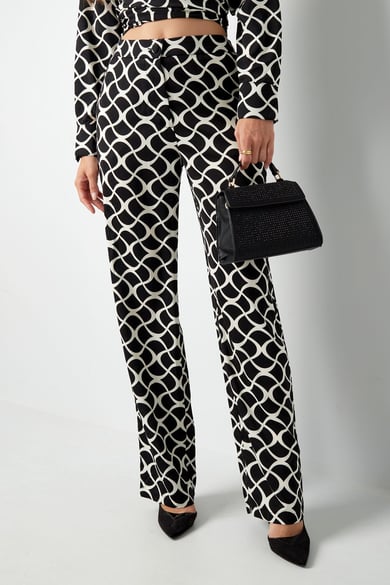 Pantalón estampado gráfico camel h5 Imagen2