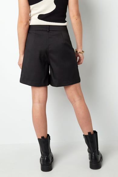 Shorts mit goldenen Knöpfen – Kamel h5 Bild9