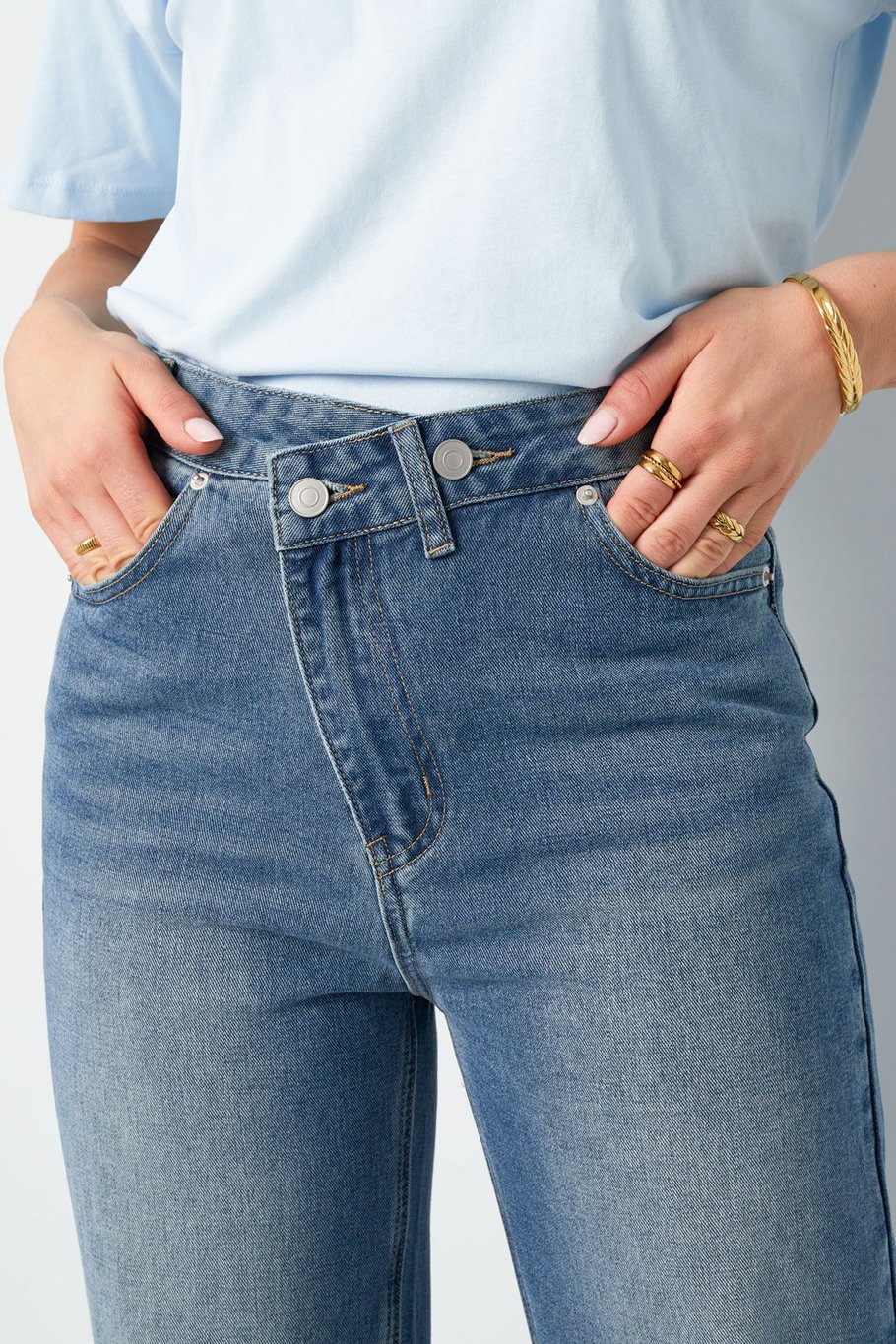 Jeans denim con cerniera Immagine4