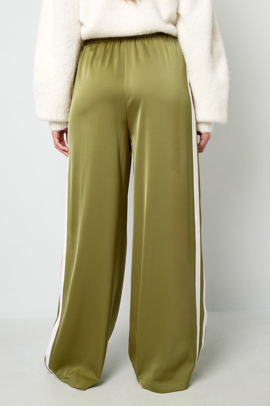 Satinhose Streifen Bild14