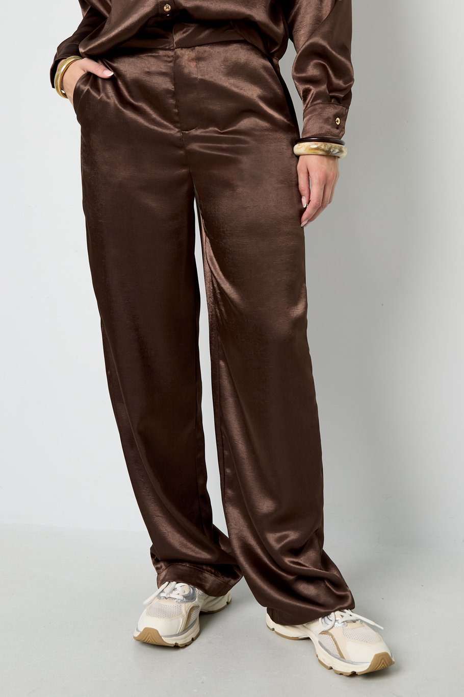 Pantalon aspect soie Image8
