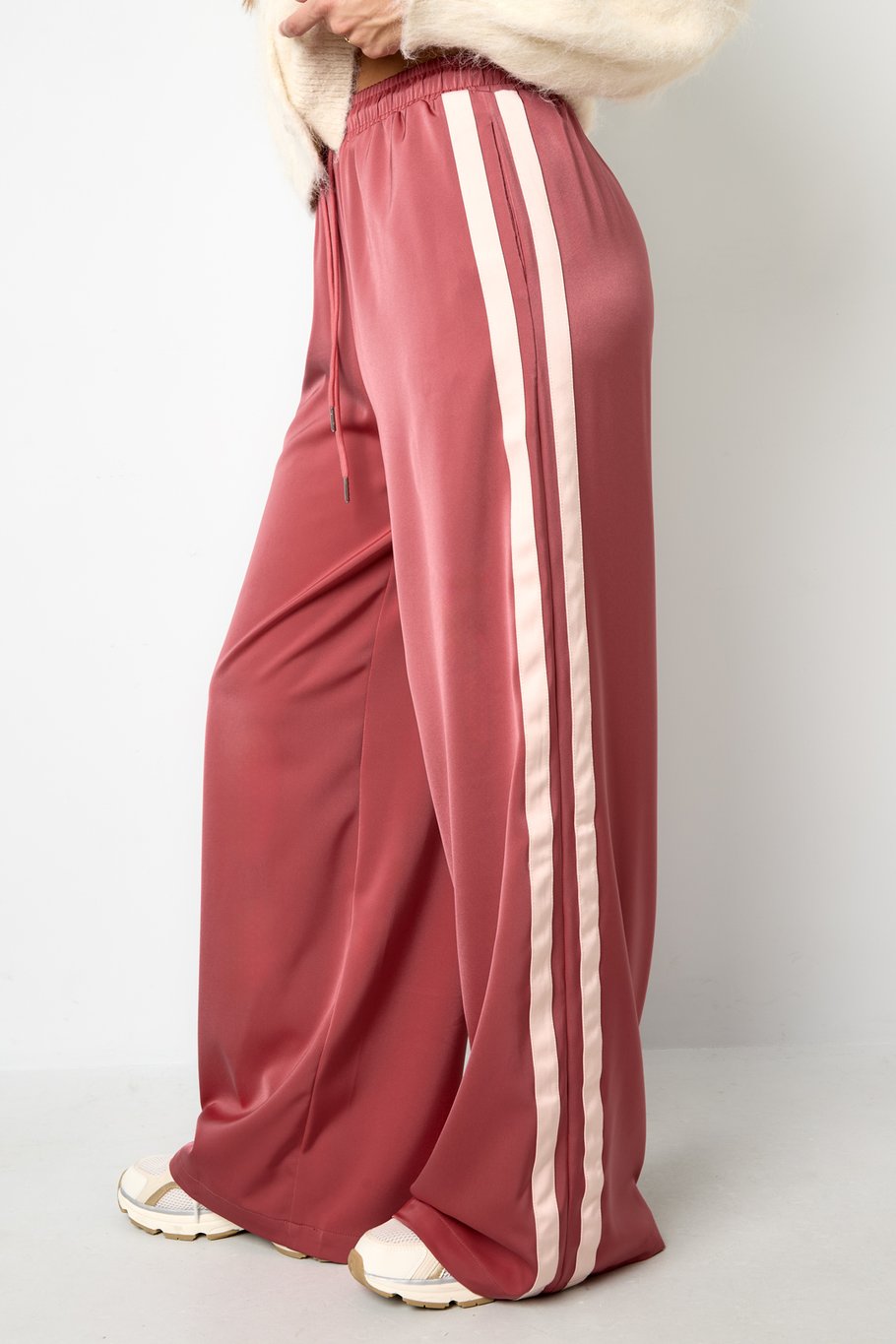 Satinhose Streifen Bild12
