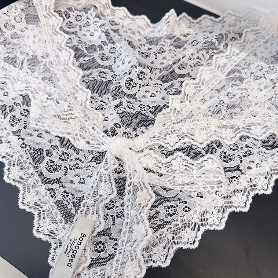 1 Stück Romantisches Bandana mit Blumenspitze Bild4