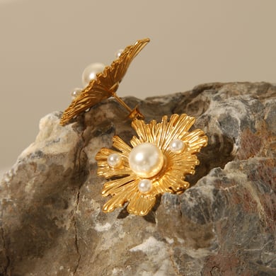 Elegante set di orecchini a forma di fiore in acciaio inossidabile color oro h5 Immagine3