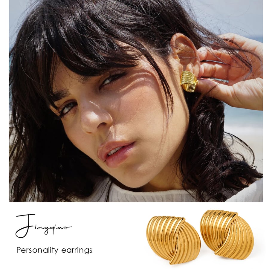1 Pair Fashion Simple Style Commute Geometric Stainless Steel 18K Gold Plated Women's Stud Earrings Picture3
