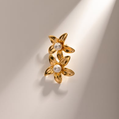 European and American cross-border INS style personality trend 18k gold stainless steel inlaid pearl flower earrings earrings jewelry wholesale h5 Picture5