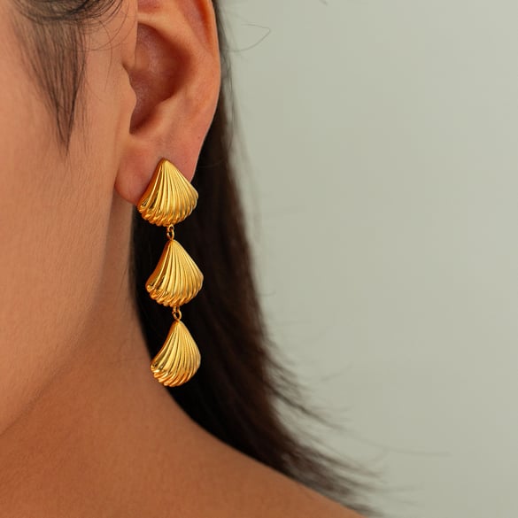 European and American fashion trend simple and versatile ladies 18k gold stainless steel 3 shells high-end pendant earrings 2