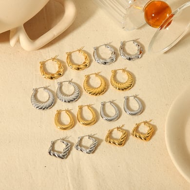1 Paar klassische, modische, 18 Karat vergoldete Hornohrringe aus Edelstahl für Damen zum täglichen Tragen h5 Bild4