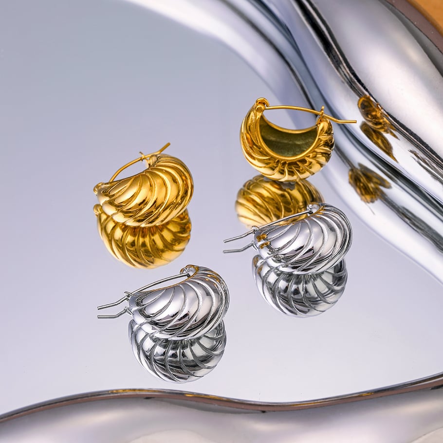 1 pair of classic 18k gold plated stainless steel thread hoop earrings for women for daily wear Picture4