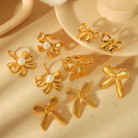 Orecchini classici ed eleganti in acciaio inossidabile placcato oro 18k con fiocco di perle geometriche per gioielli da donna da indossare ogni giorno
