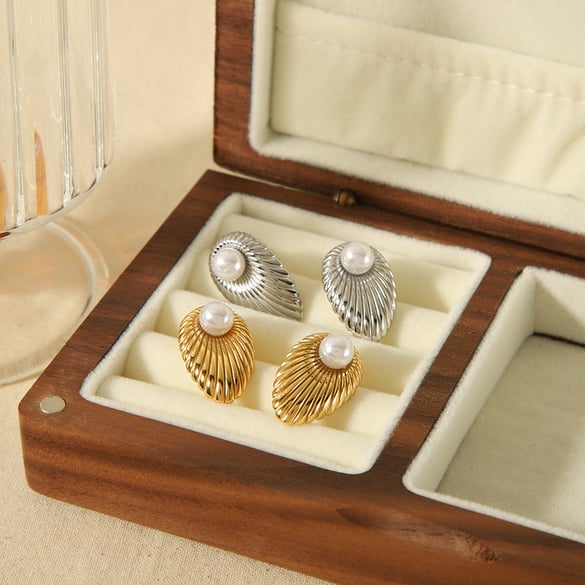 1 pair of stylish and elegant 18k gold-plated stainless steel metal stripe pearl stud earrings for women jewelry for daily wear 2