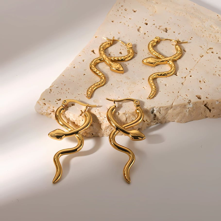 1 pair of personalized fashion 18k gold-plated stainless steel smooth snake earrings for women's daily wear Picture4