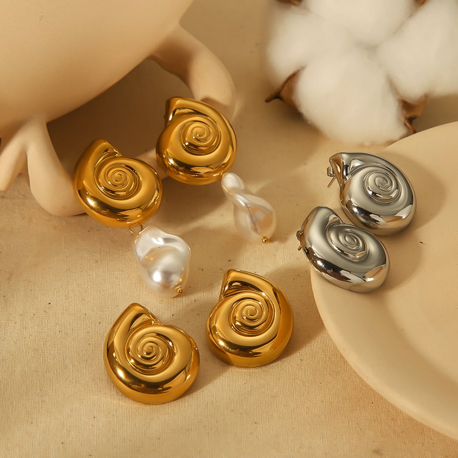 1 paire de boucles d&#39;oreilles élégantes et à la mode en acier inoxydable plaqué or 18 carats avec perles pour femmes à porter au quotidien Image5