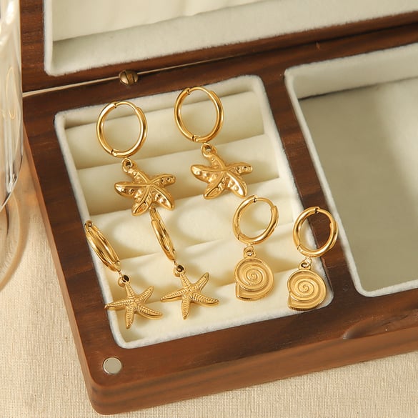 1 paio di orecchini pendenti a forma di stella marina in acciaio inossidabile placcato oro 18k, creativi e alla moda, per le donne, da indossare ogni giorno