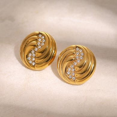 ins style 18k gold stainless steel  diamond/spiral water drop diamond earrings hot selling items on Amazon independent station in Europe and America h5 Picture3