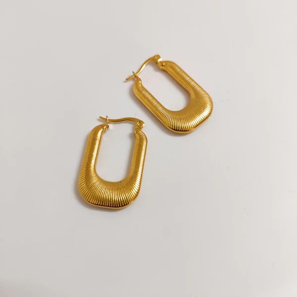 1 pair of classic fashion 18k gold plated stainless steel waterproof metal stripe earrings women's jewelry daily wear Picture3