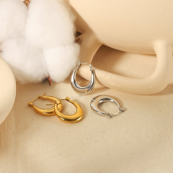 Kadınlar için günlük kullanım için 1 çift klasik moda 18 ayar altın kaplama paslanmaz çelik cilalı katı küpe 2