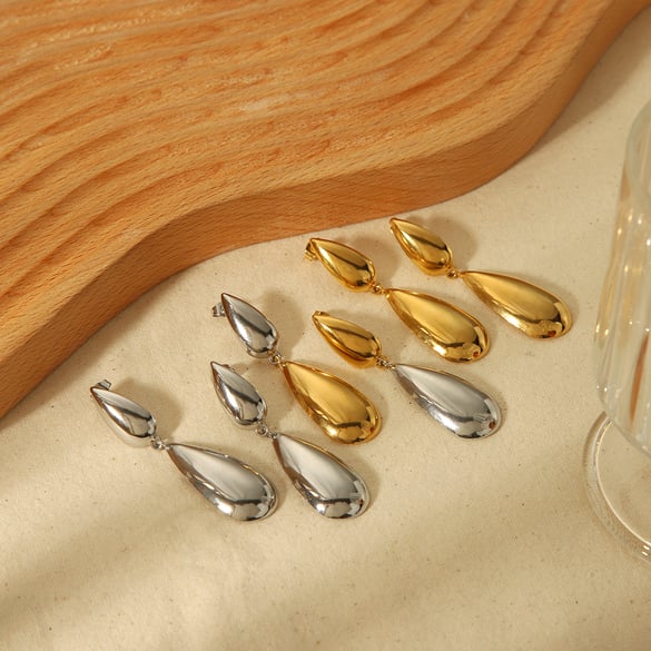 1 pair of creative and fashionable 18k gold-plated stainless steel glossy double teardrop-shaped pendant earrings for women for daily wear