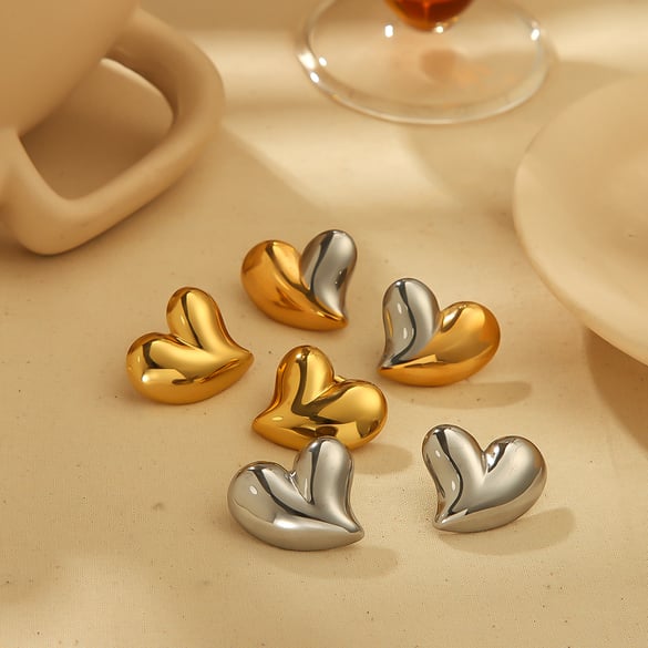 1 par de pendientes de corazón brillantes asimétricos de acero inoxidable chapado en oro de 18k de moda clásica para mujer para uso diario