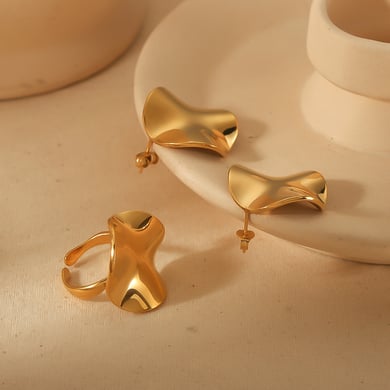 1 Pair Simple Style Glossy Irregular Round Shape Stainless Steel 18K Gold Plated Women's Stud Earrings h5 Picture4