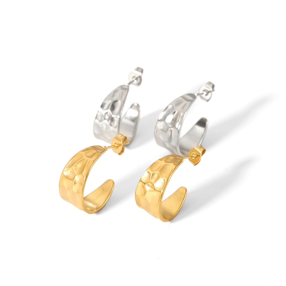 1 Paar einfache und stilvolle 18 Karat vergoldete Edelstahl-Ohrringe mit geometrischem Hammermuster und breiten C-förmigen Ohrringen für Damenschmuck zum täglichen Tragen Bild4