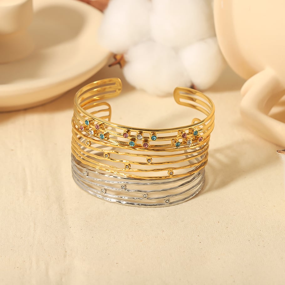 1 pair of fashionable classic 18k gold-plated stainless steel hollow multi-line zircon open bracelet Picture5