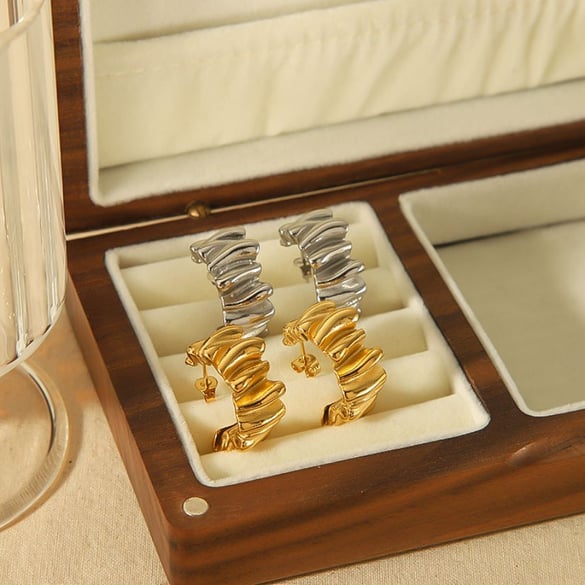 1 Pair Simple Series Daily Solid Color Stainless Steel 18K Gold Plated Women Stud Earrings 2